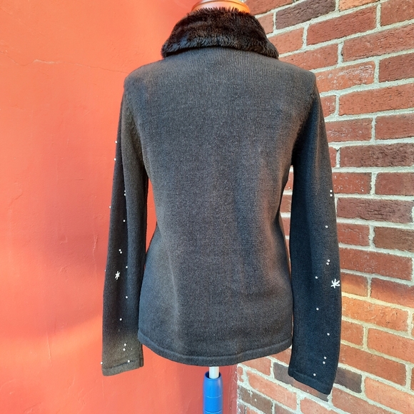 Vintage 90's Christmas Sweater Cardinals Bird Faux Fur Collar Cardigan Small - Picture 8 of 12